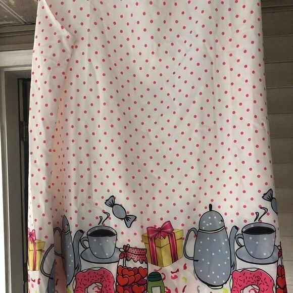 Lightweight pink polkadot fun party dress. Fots like a med-lg - Picture 3 of 3